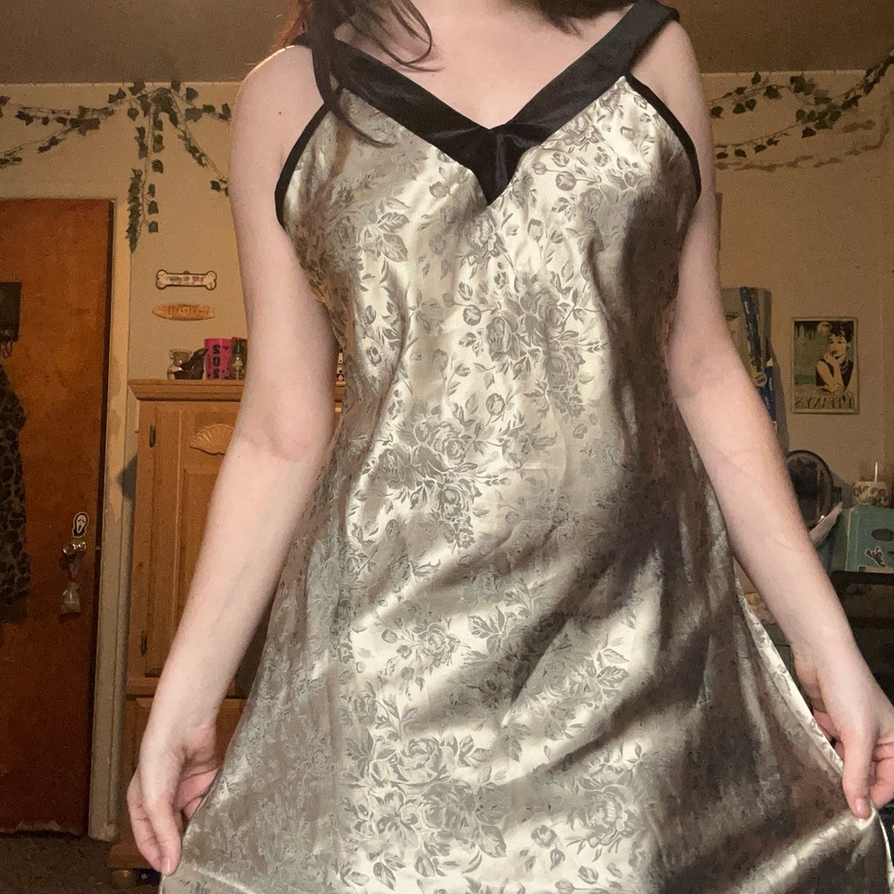90s satin dress with velvet collar